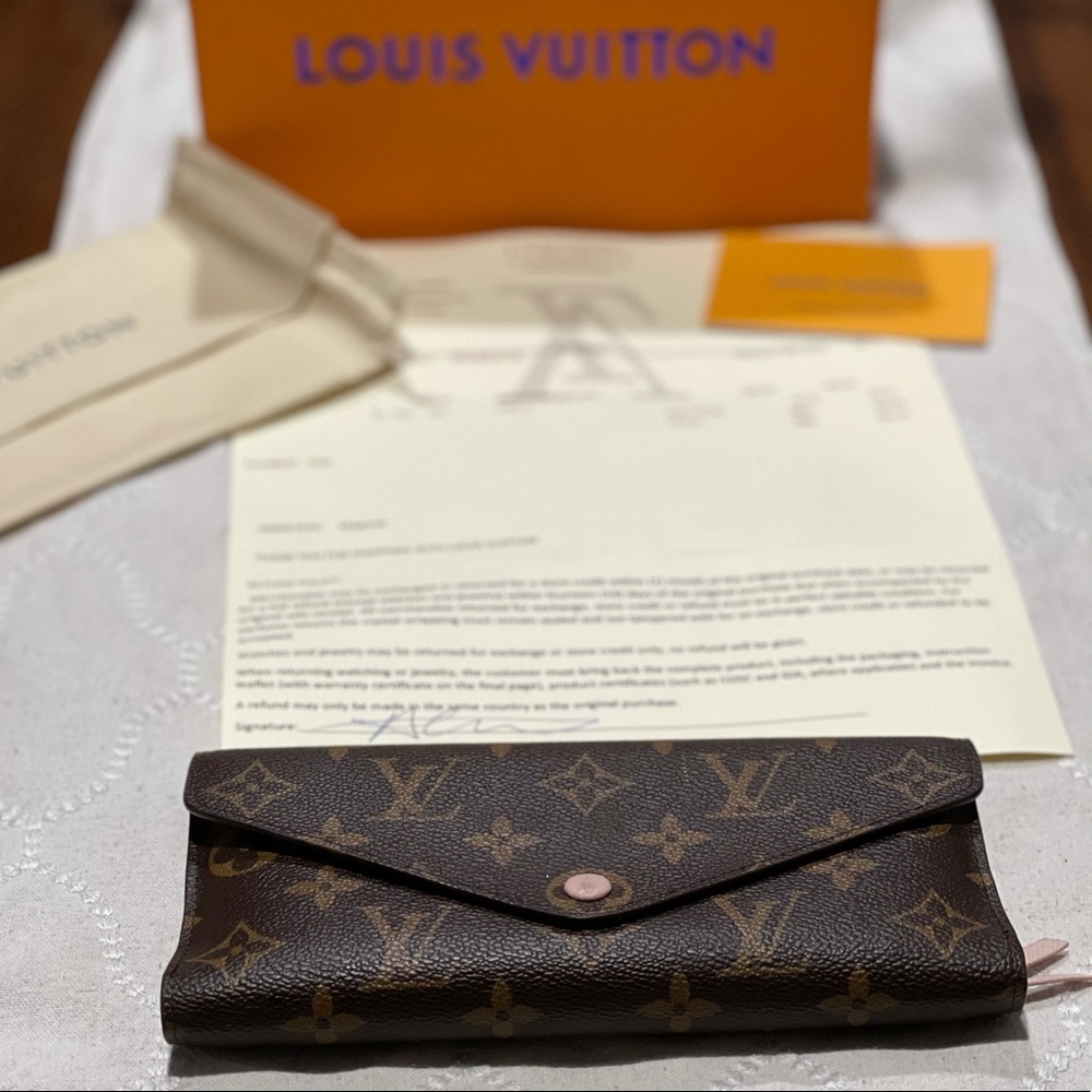 Louis Vuitton Josephine Wallet
